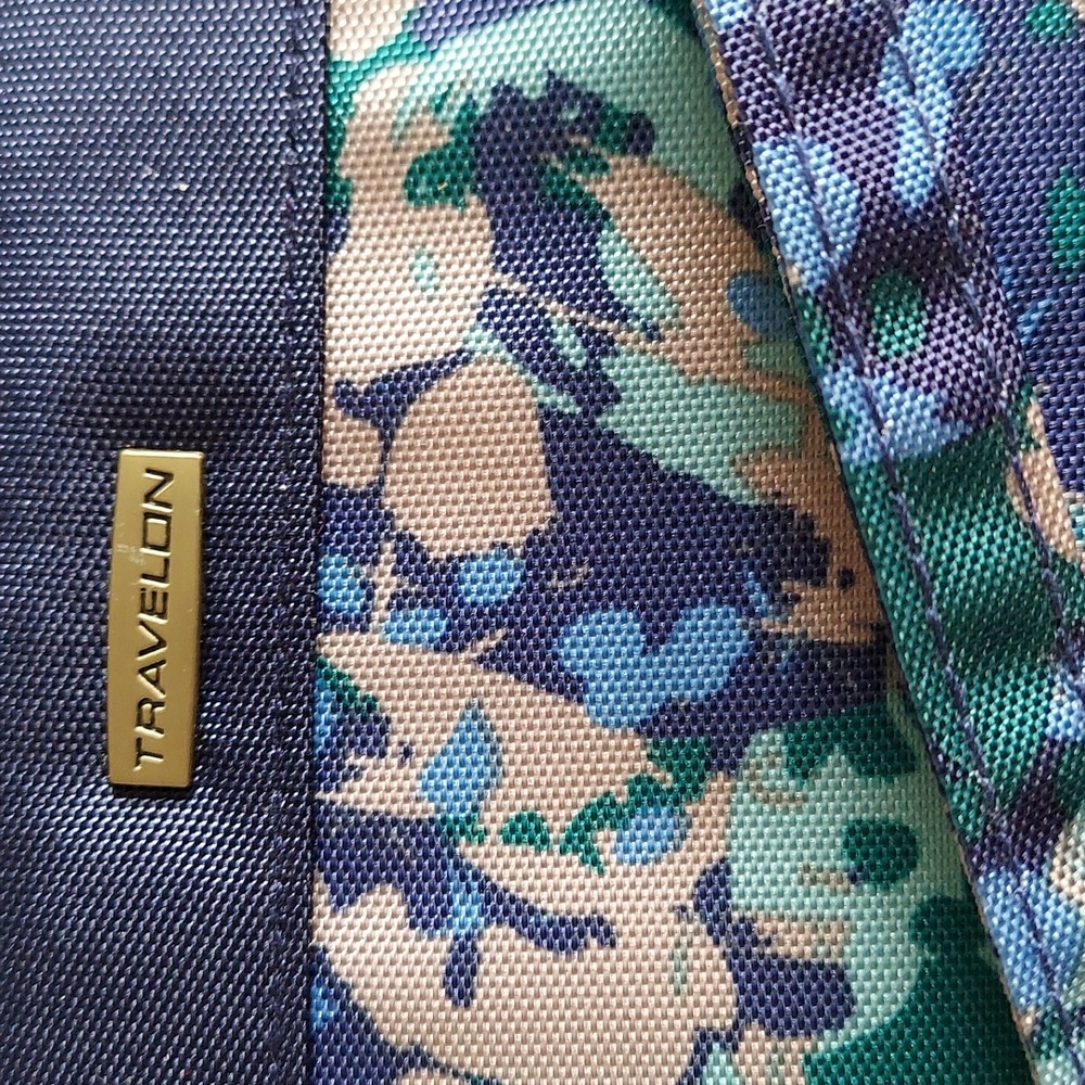 Travelon wallet - Picture 2 of 6